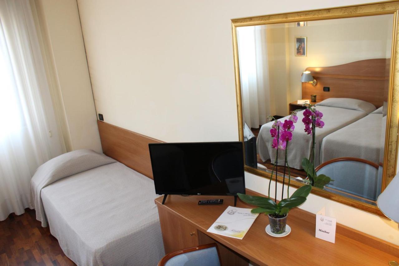 Hotel Il Duca d'Este Ferrara Esterno foto